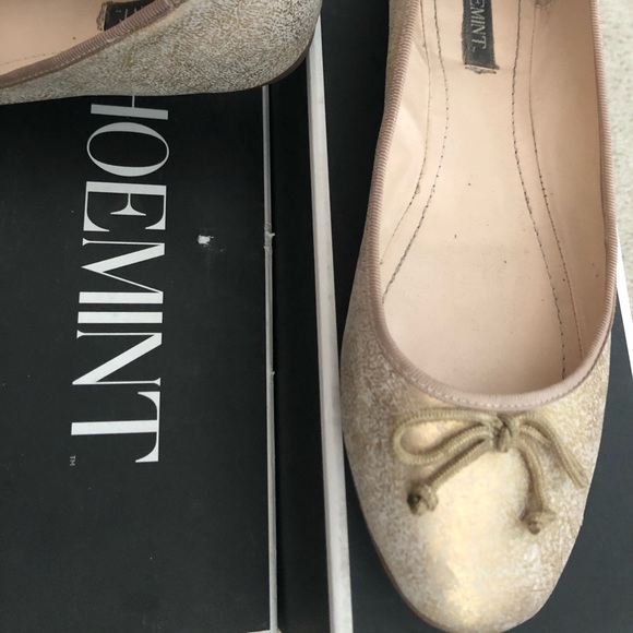 shoe mint patricia gold tone leather flats - Picture 2 of 3